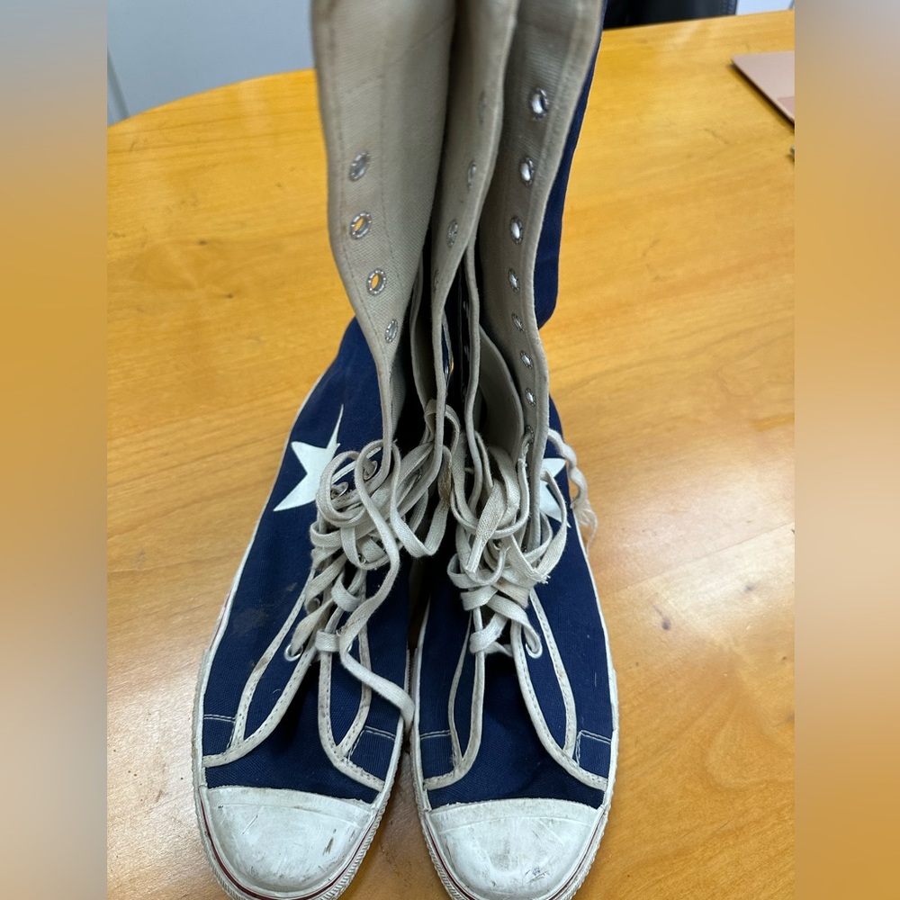 Flagg Bros Vintage 70’s mid calf sneakers with stars sz 10.5